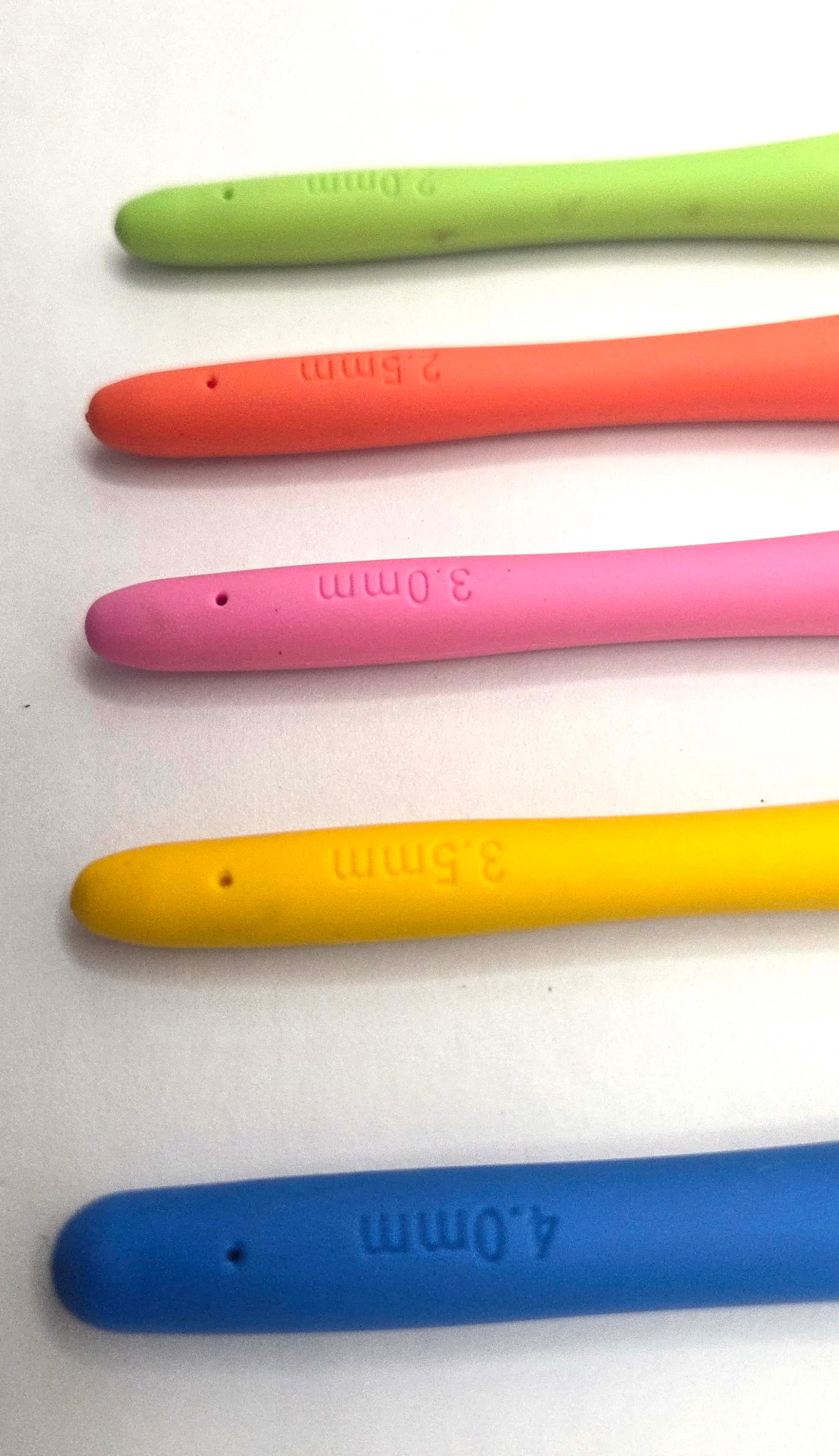 1pc or set of Aluminum Crochet Hook With Colored Soft Handles photo 4