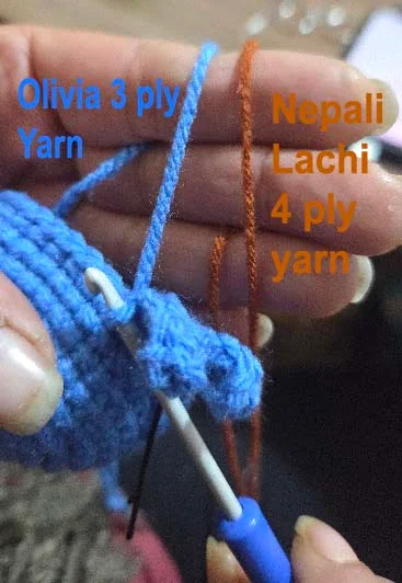 Nepali Lachi yarn : Acrylic 35gram, half lachi 4 ply yarn photo 2